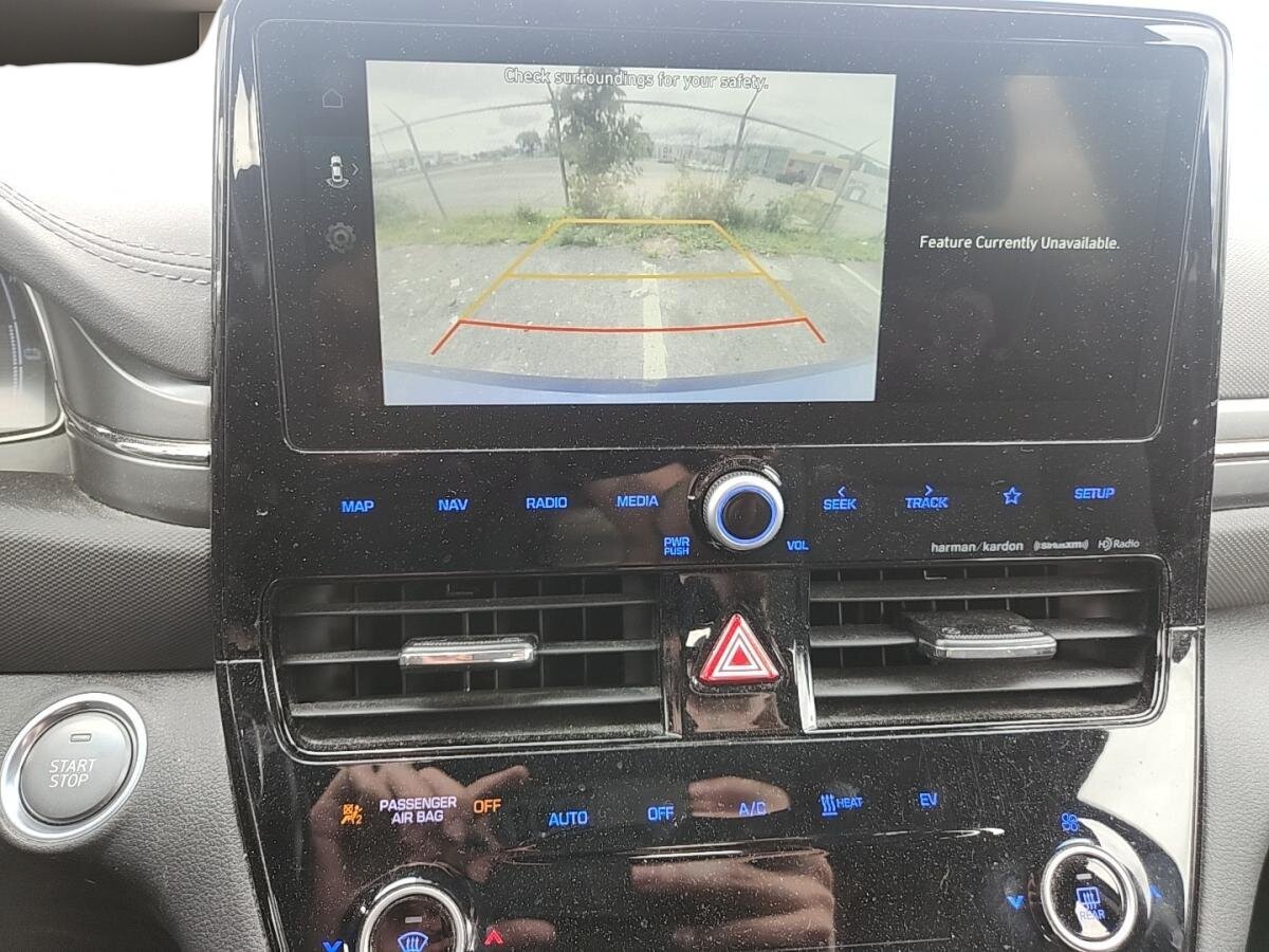 2020 Hyundai IONIQ Electric - Image 14