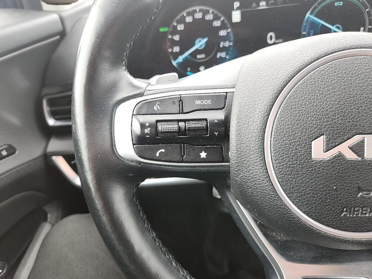 2023 Kia Sportage - Image 10