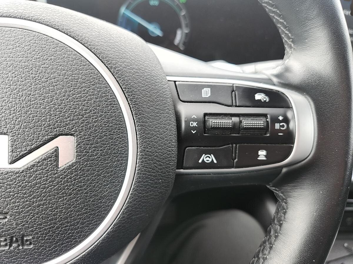 2023 Kia Sportage - Image 11