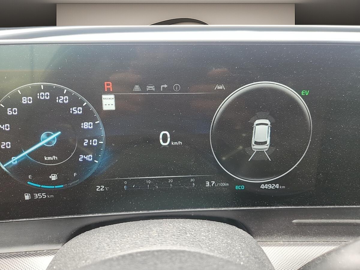 2023 Kia Sportage - Image 16