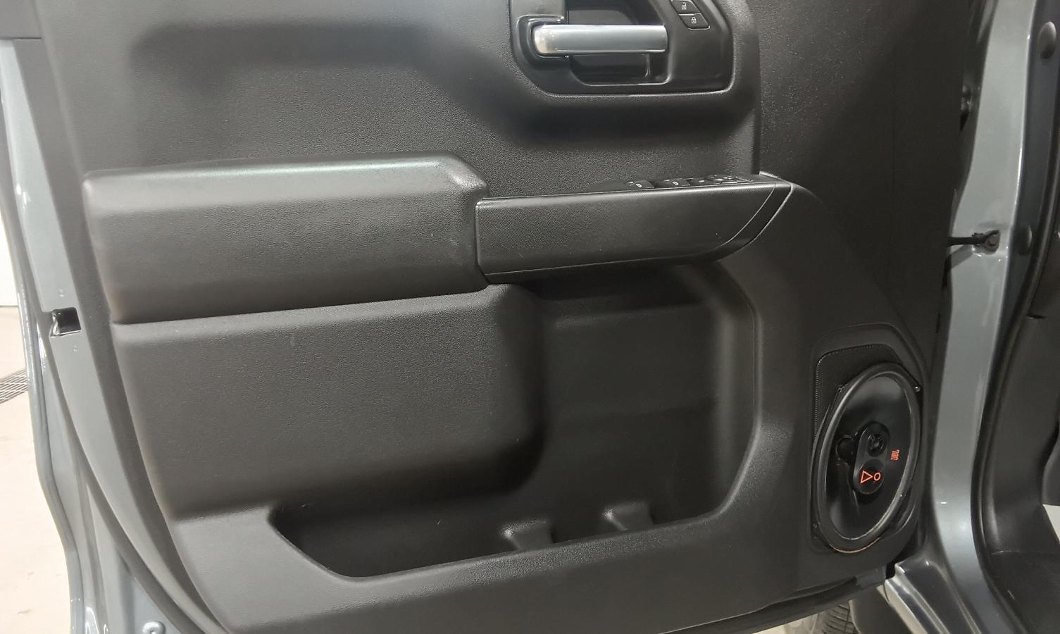 2021 Chevrolet Silverado 1500 - Image 18
