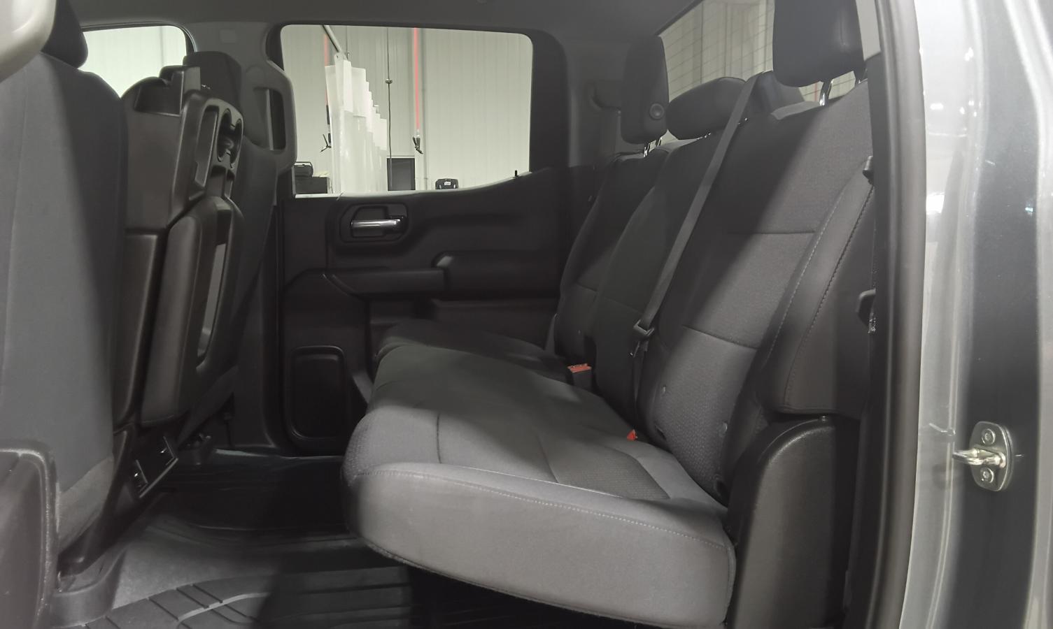 2021 Chevrolet Silverado 1500 - Image 24