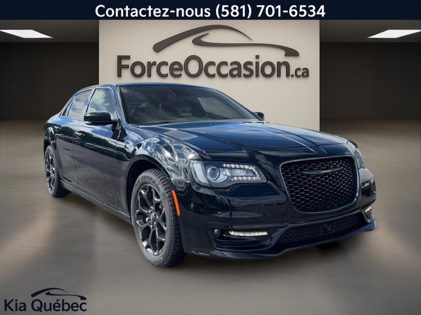 2022 Chrysler 300 - Image 3