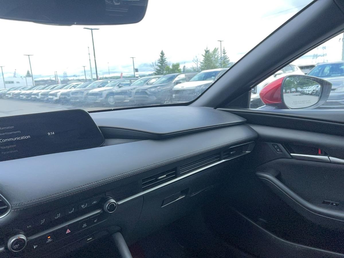 2020 Mazda Mazda3 Sport - Image 18