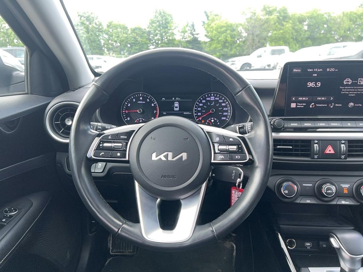 2023 Kia Forte - Image 16