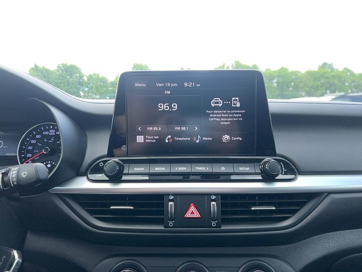 2023 Kia Forte - Image 21