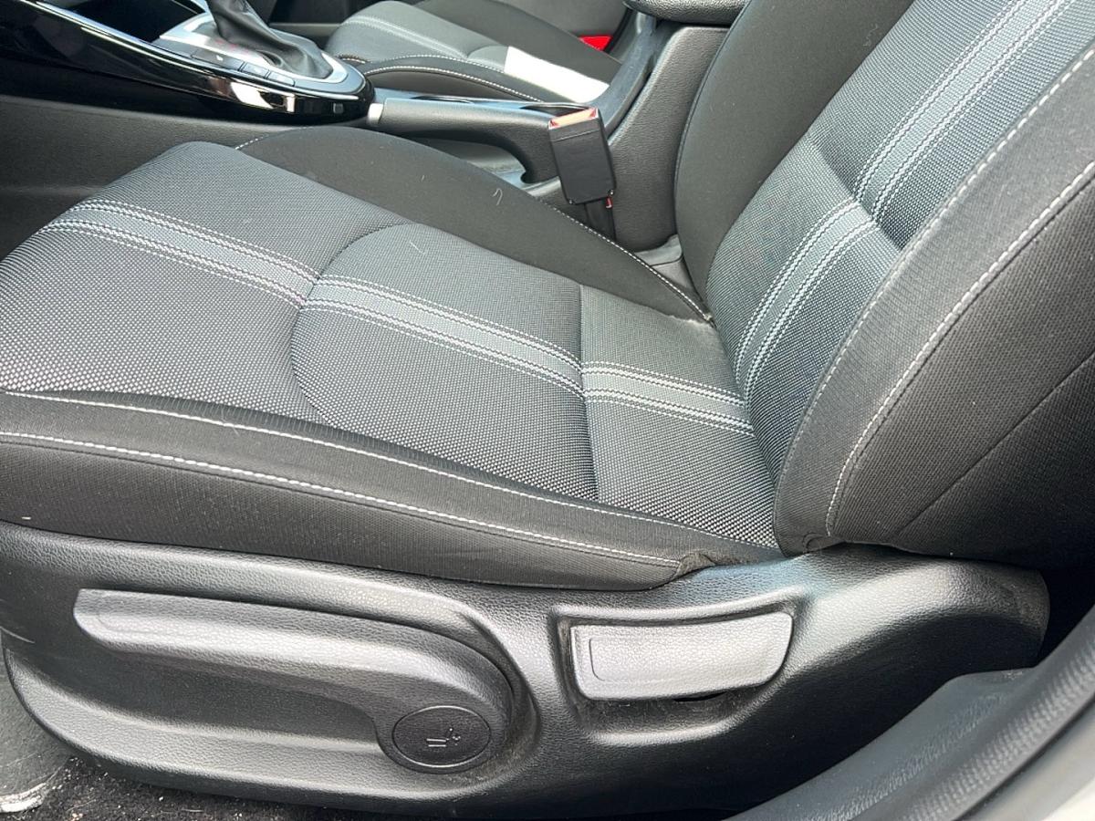 2023 Kia Forte - Image 27