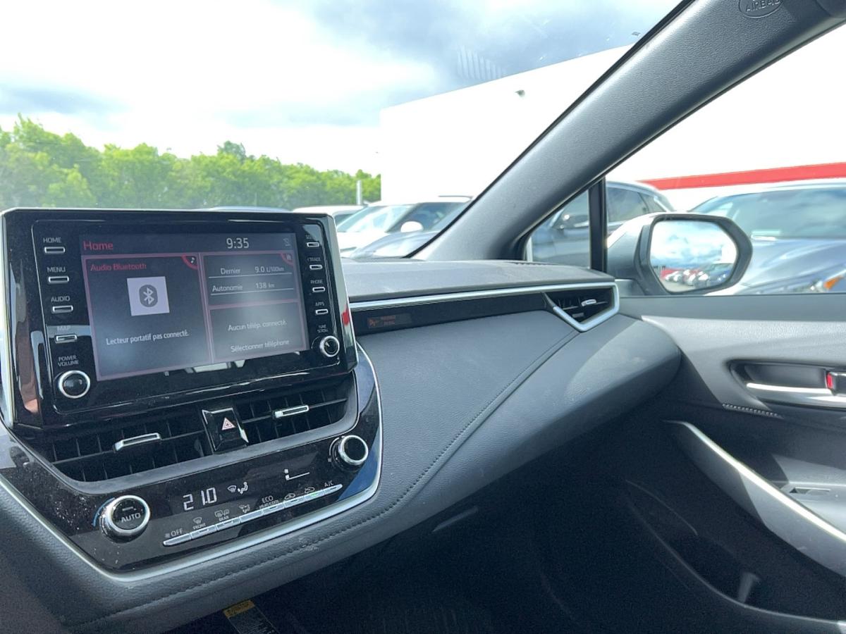 2020 Toyota Corolla - Image 21