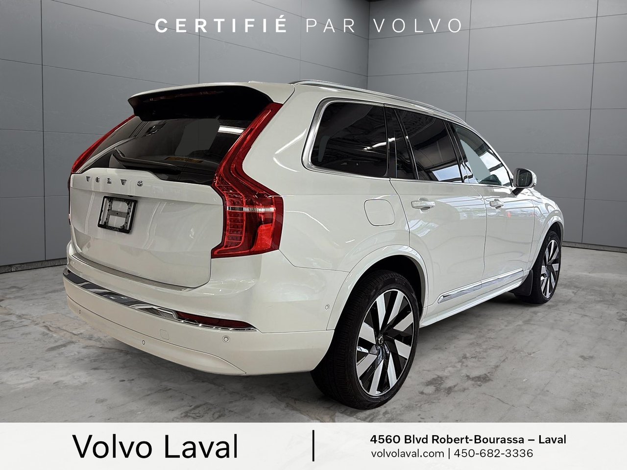 2025 Volvo XC90 Plug-In Hybrid - Image 4