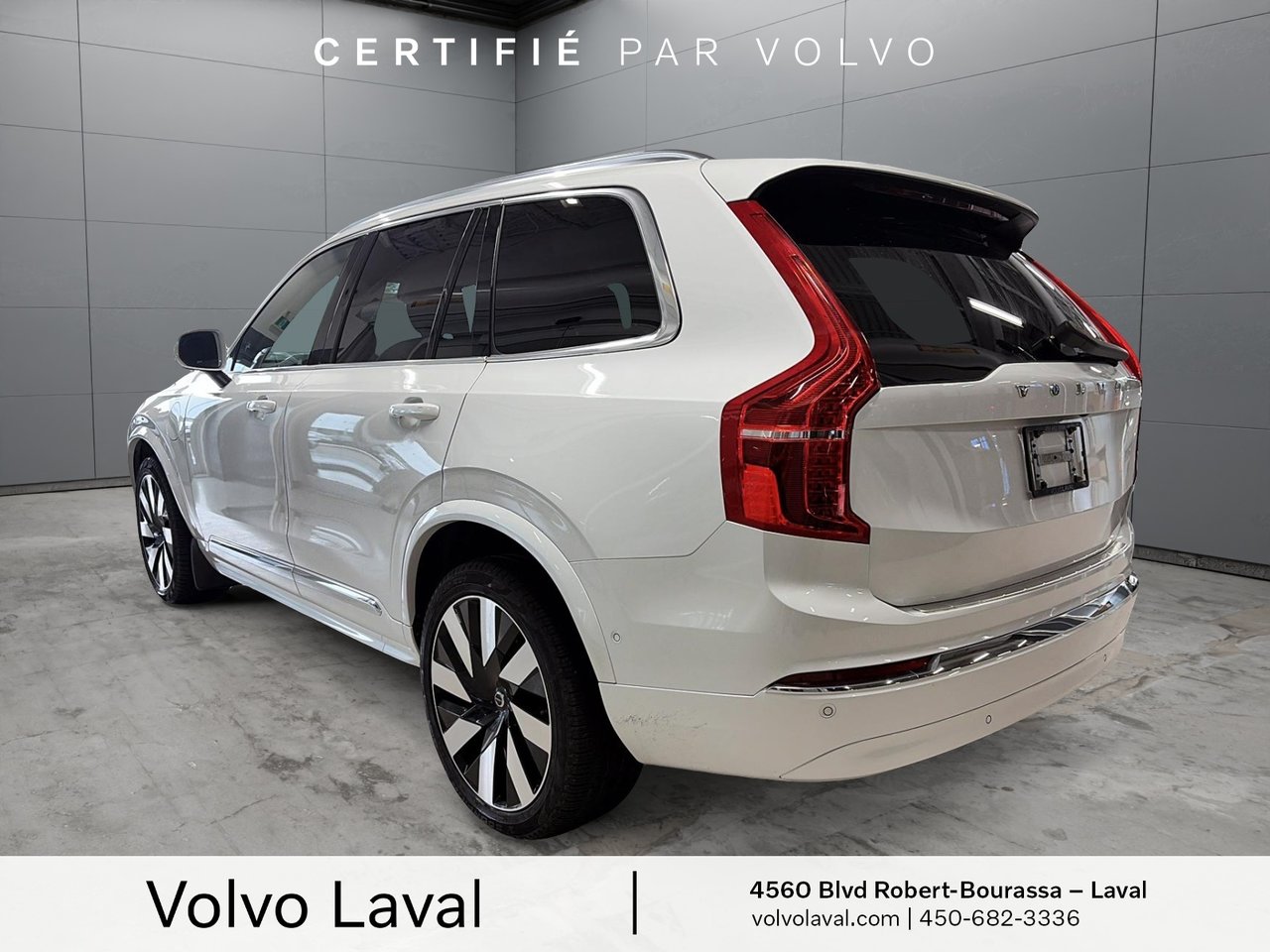 2025 Volvo XC90 Plug-In Hybrid - Image 6