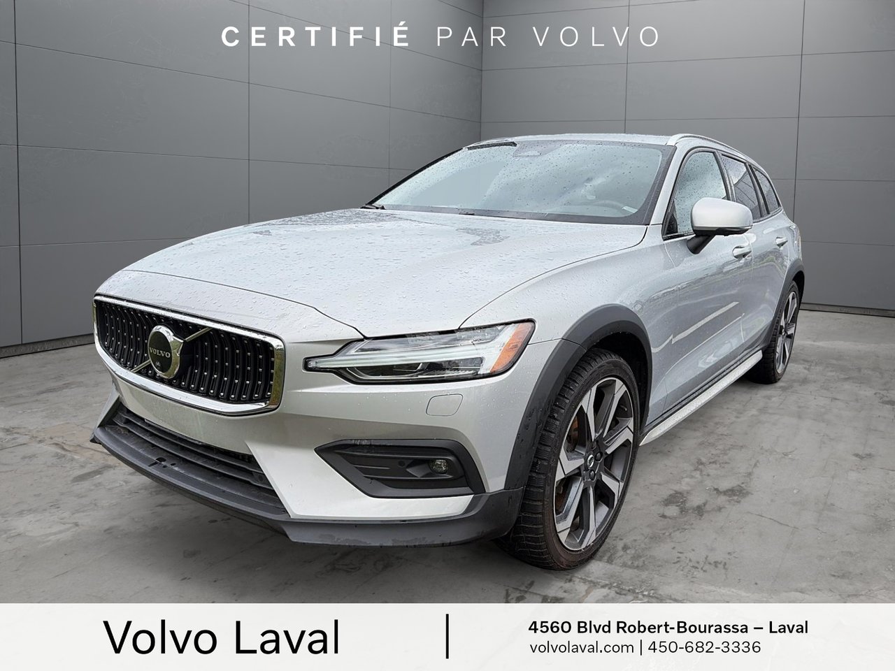 2023 Volvo V60 Cross Country