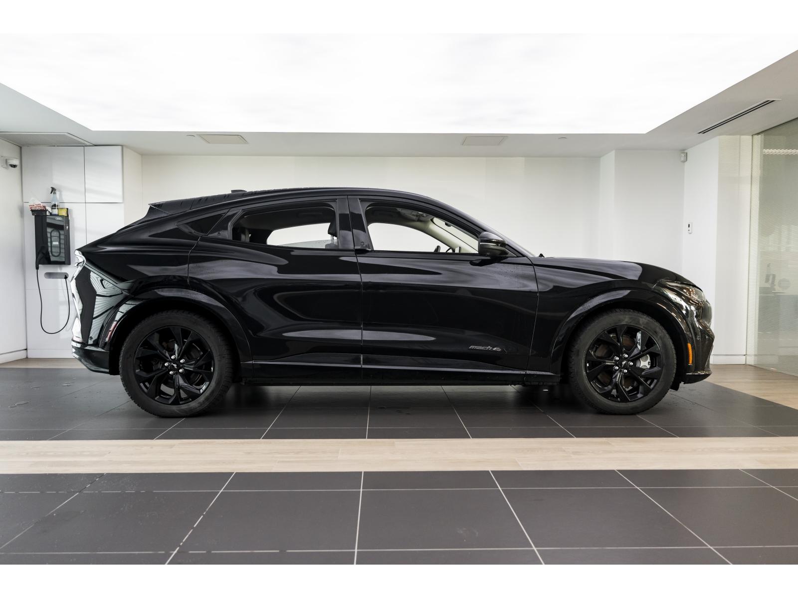 2023 Ford Mustang MACH-E - Image 6