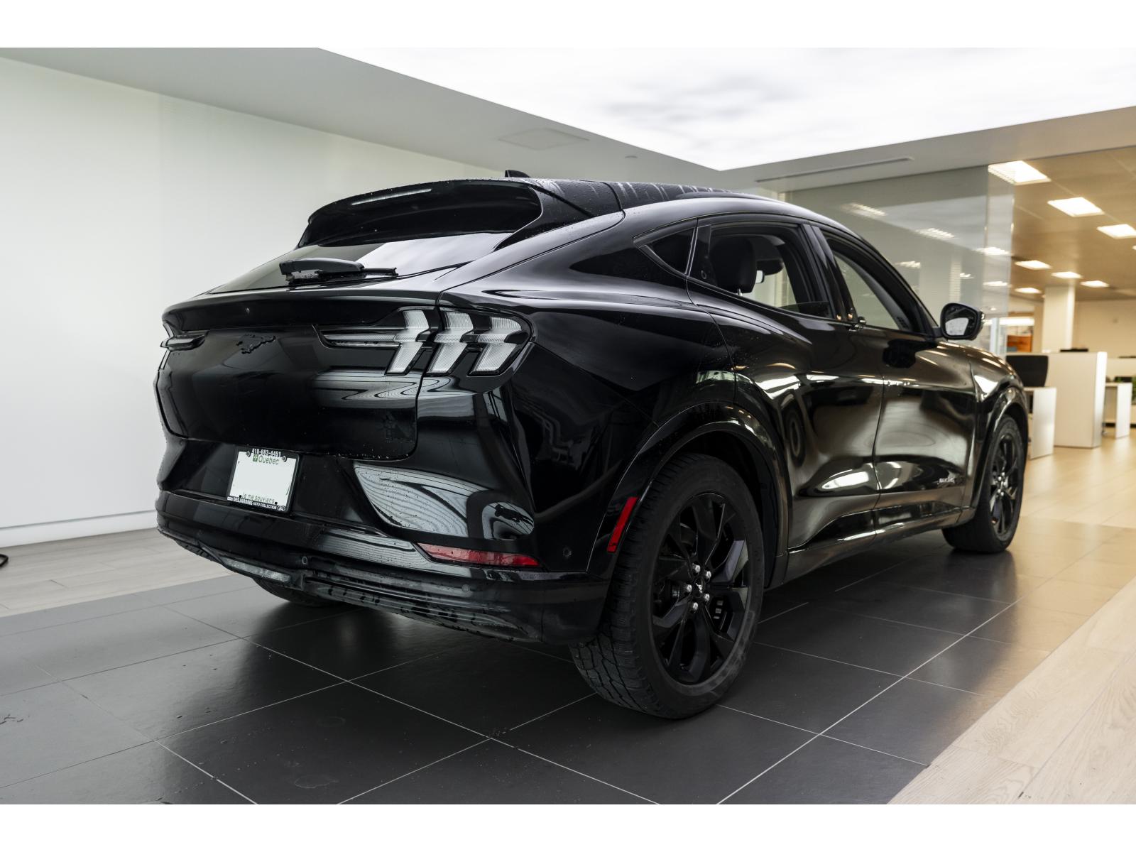 2023 Ford Mustang MACH-E - Image 7