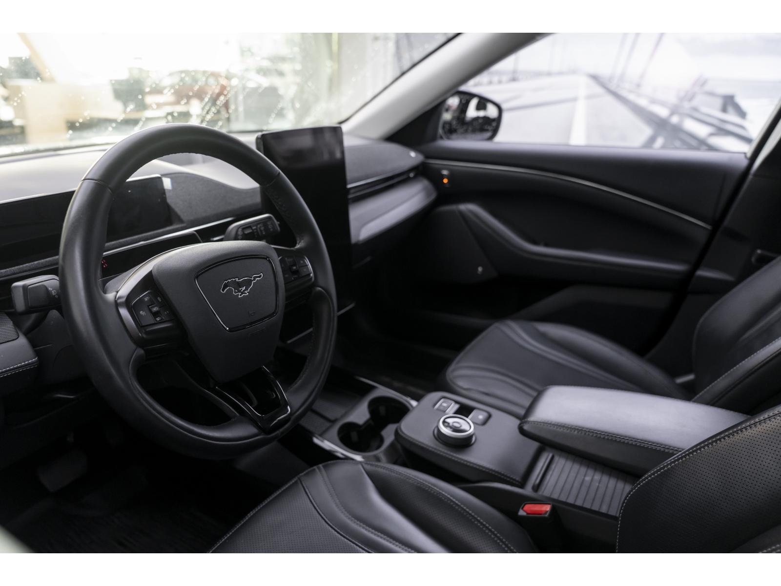 2023 Ford Mustang MACH-E - Image 16