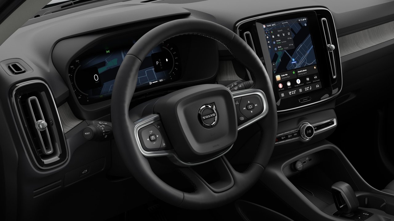 2026 Volvo XC40 - Image 14