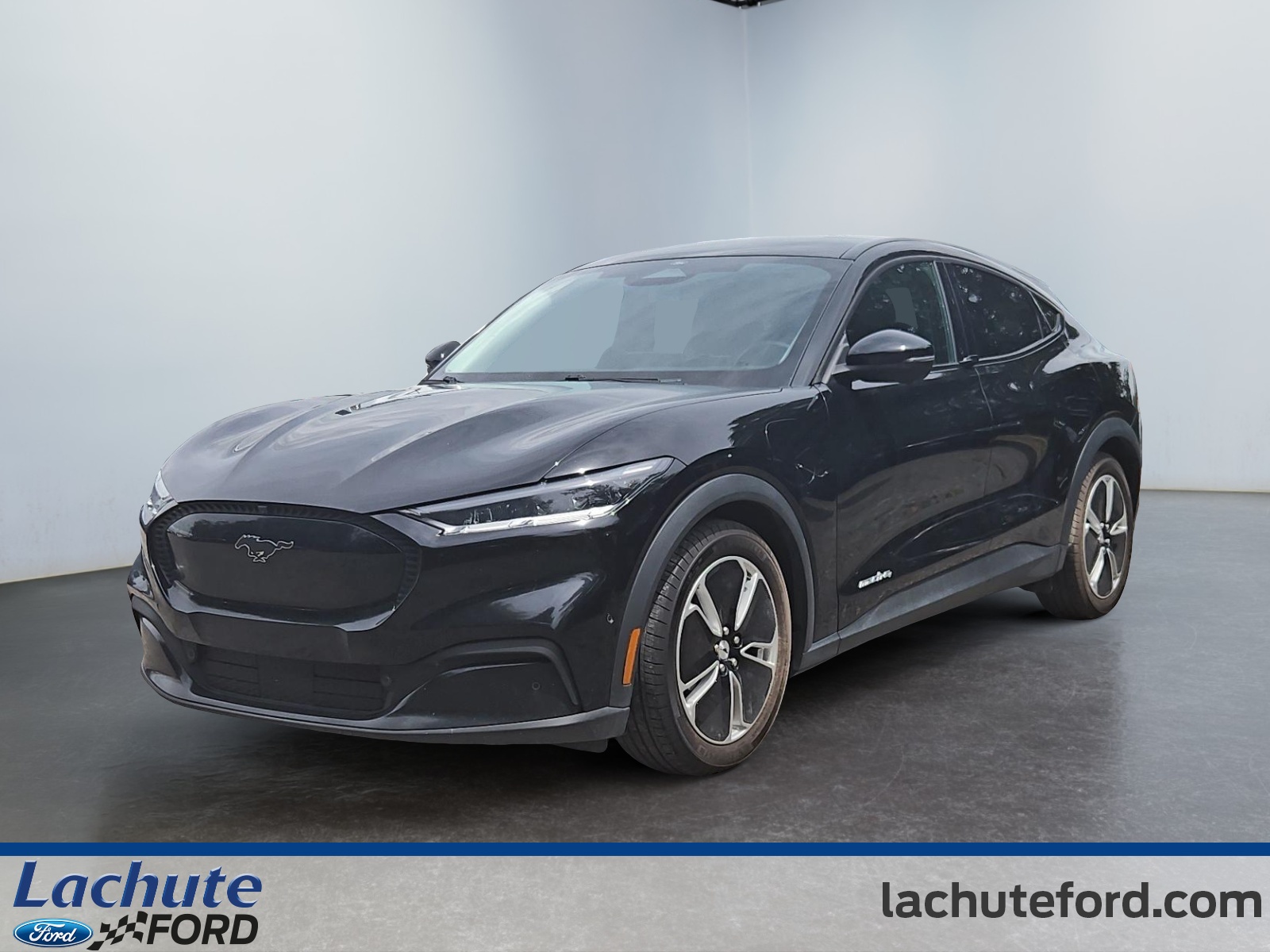 2022 Ford Mustang Mach-E