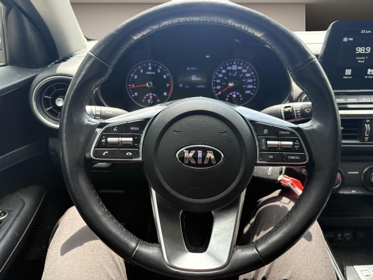 2019 Kia Forte - Image 13