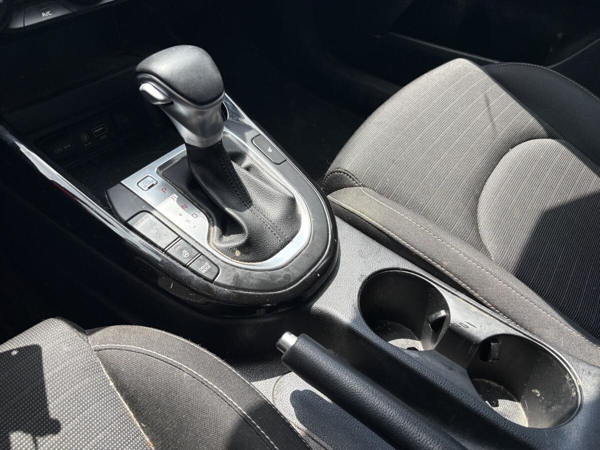 2019 Kia Forte - Image 17