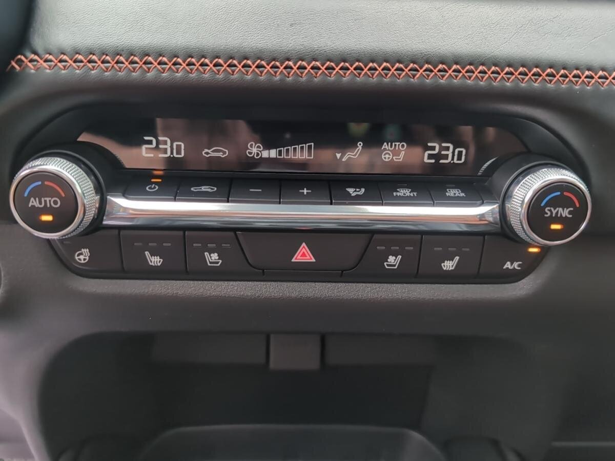 2023 Mazda CX-50 - Image 19