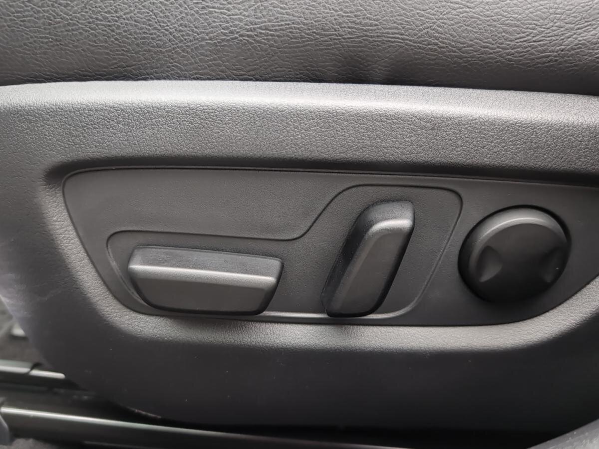 2023 Mazda CX-50 - Image 23