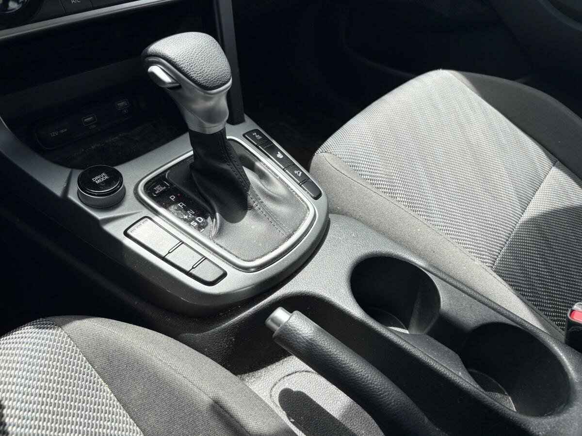 2021 Kia Seltos - Image 16