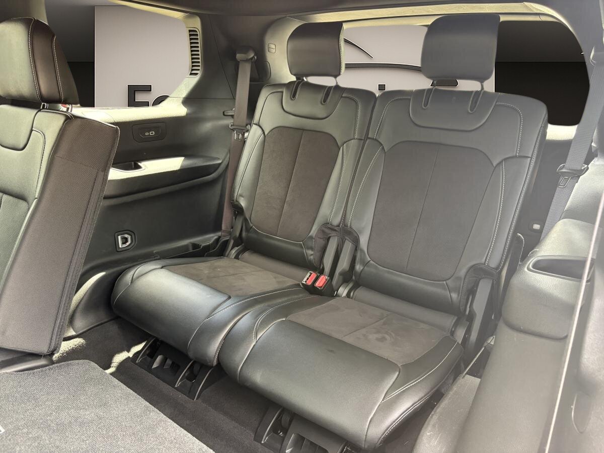 2024 Jeep Grand Cherokee L - Image 7
