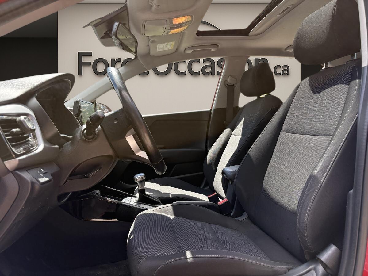 2021 Kia Rio5 - Image 5