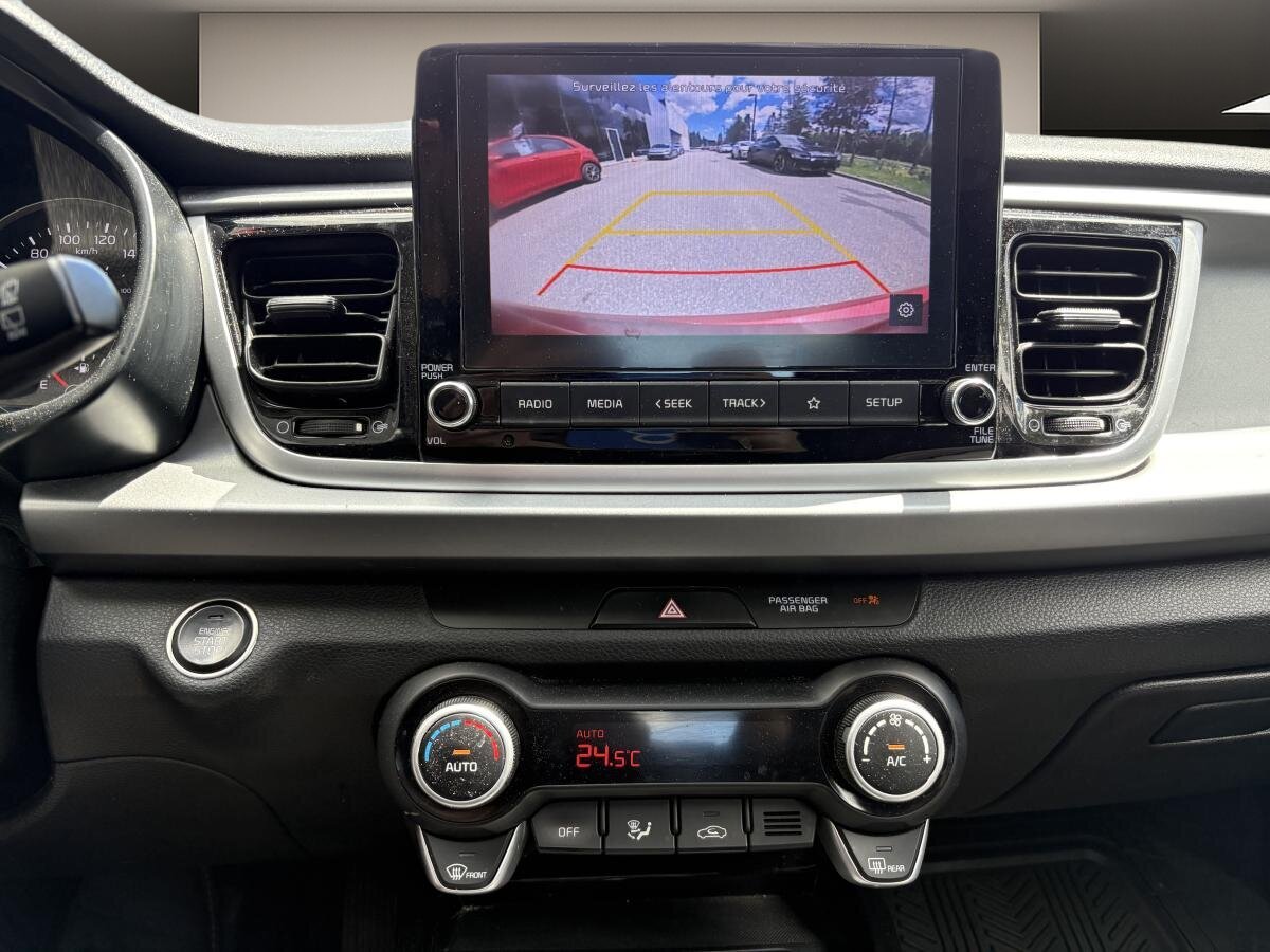 2021 Kia Rio5 - Image 14