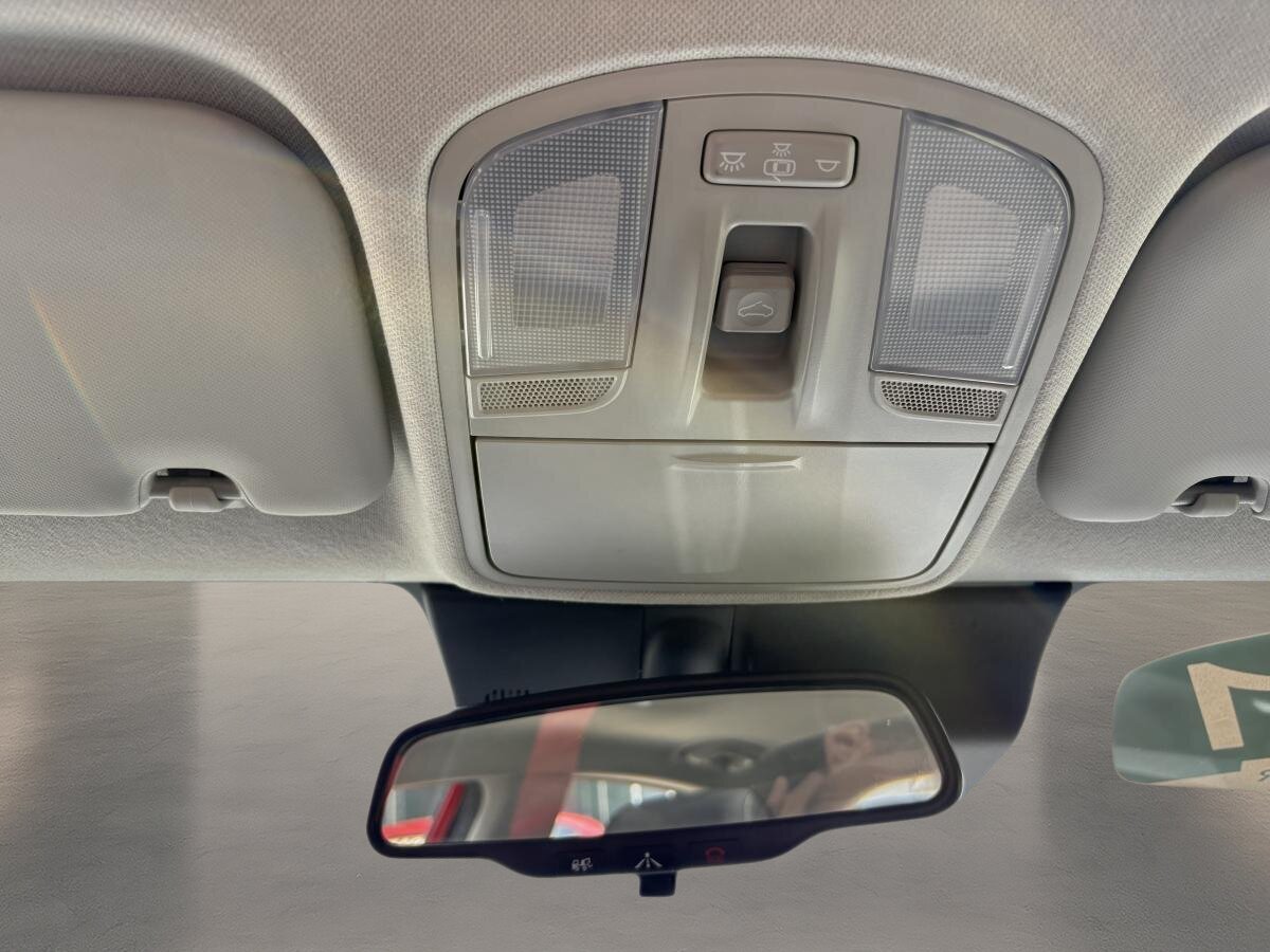 2021 Kia Rio5 - Image 18