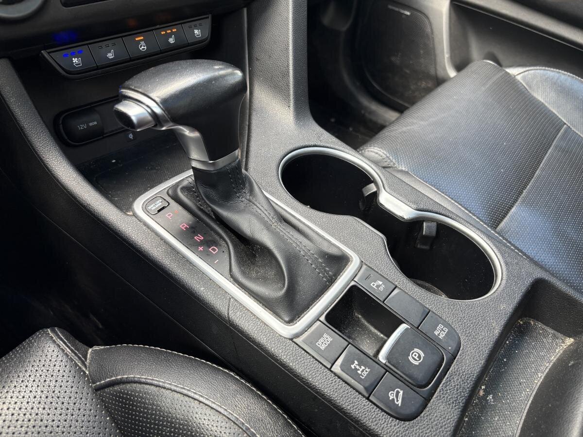 2020 Kia Sportage - Image 16