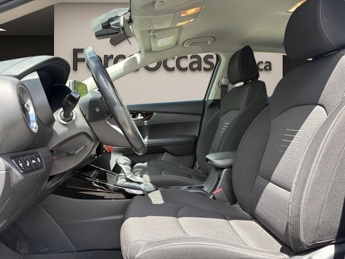 2020 Kia Forte - Image 6