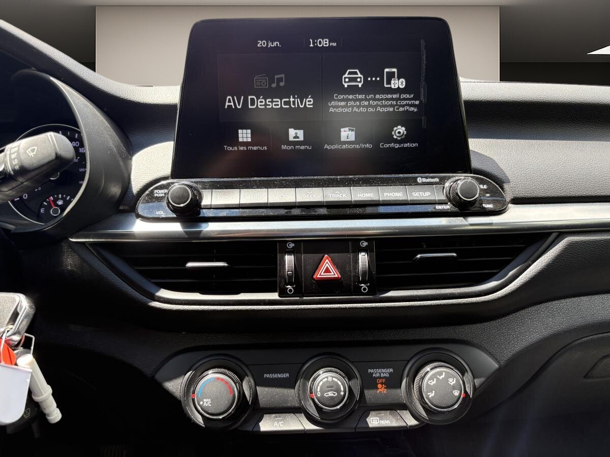 2020 Kia Forte - Image 15