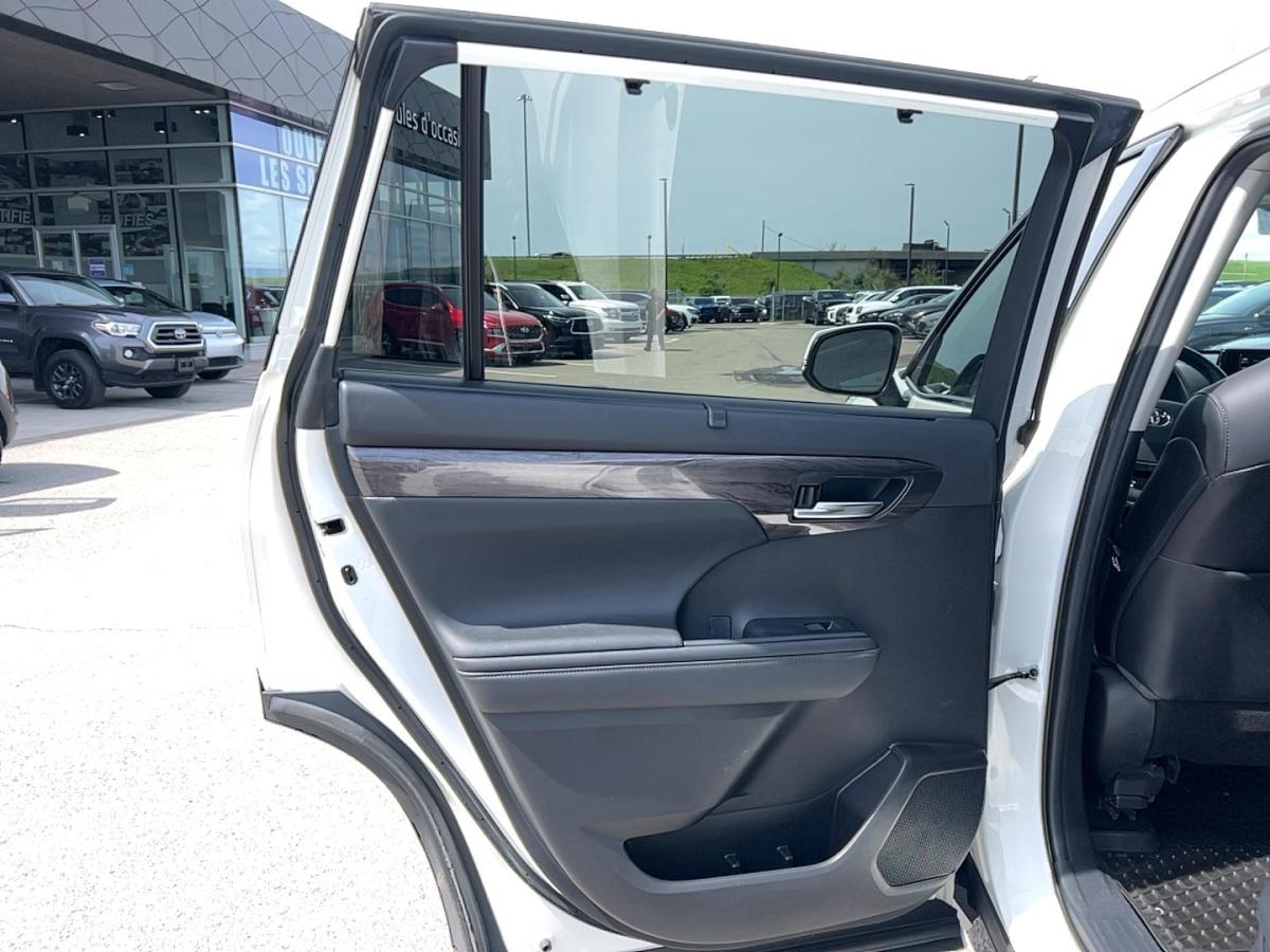 2021 Toyota Highlander - Image 20