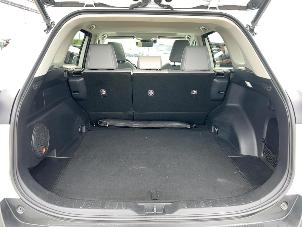 2021 Toyota RAV4 - Image 20