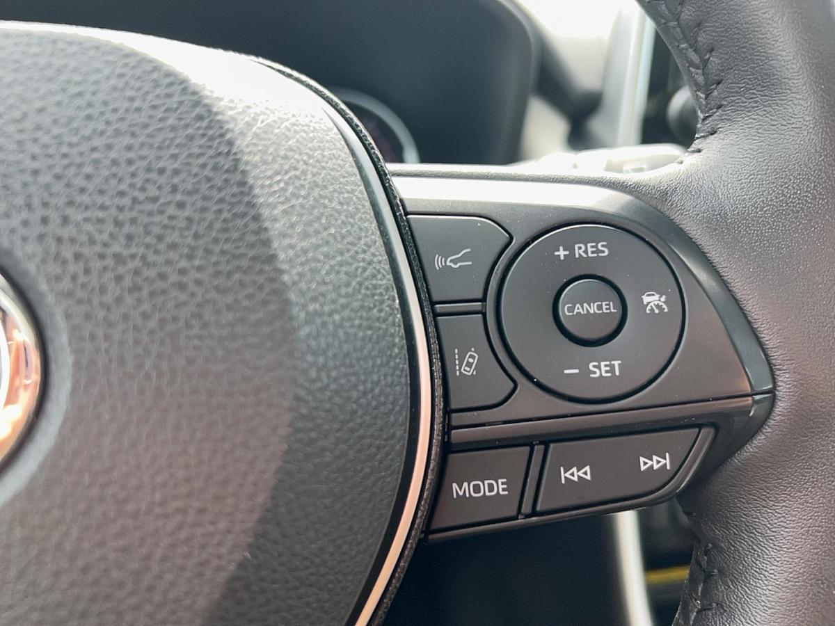 2021 Toyota RAV4 - Image 25