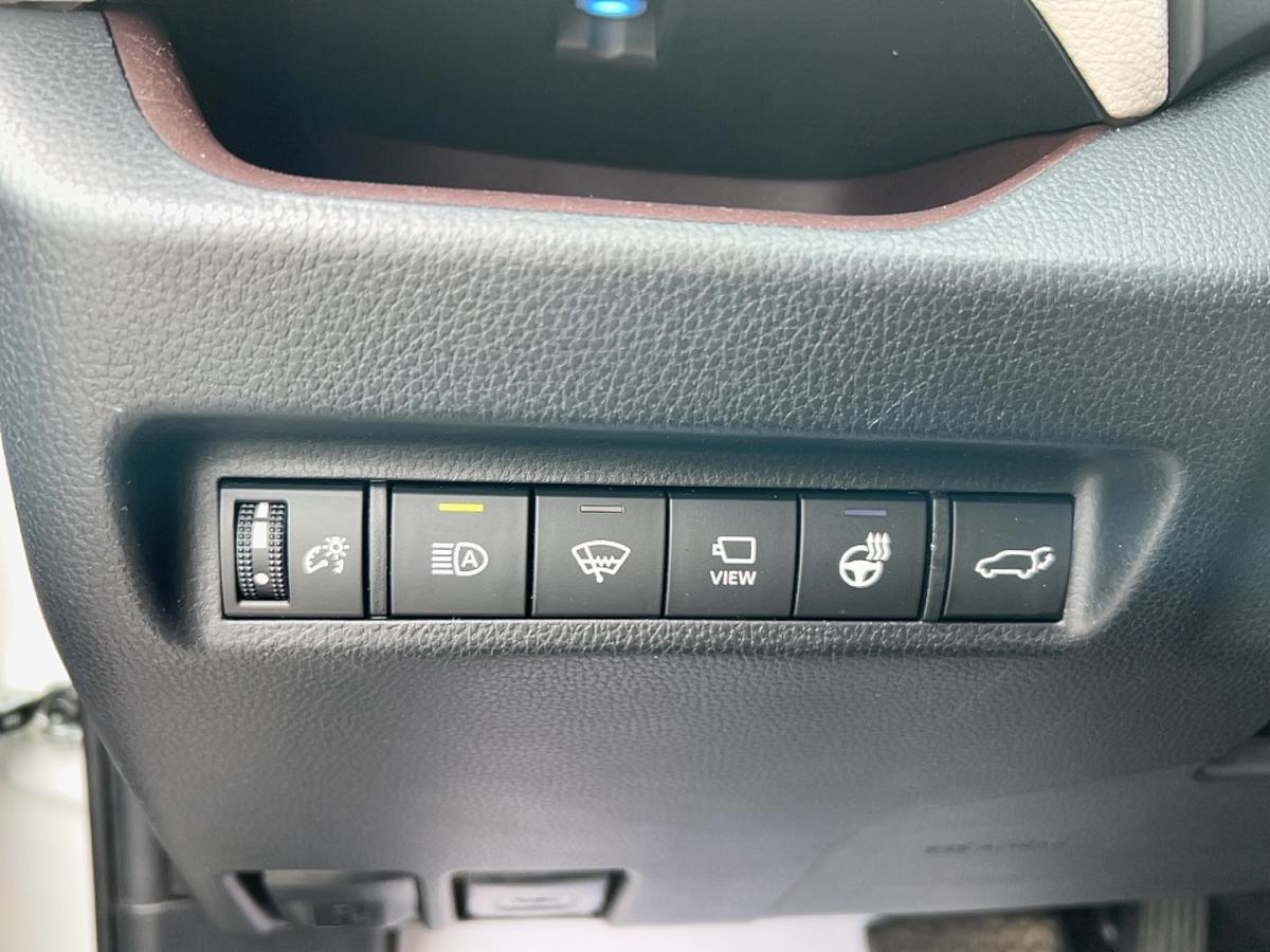2021 Toyota RAV4 - Image 26