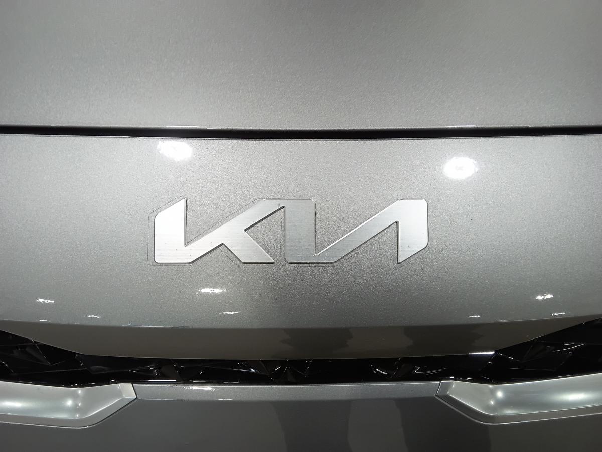2023 Kia Forte - Image 11