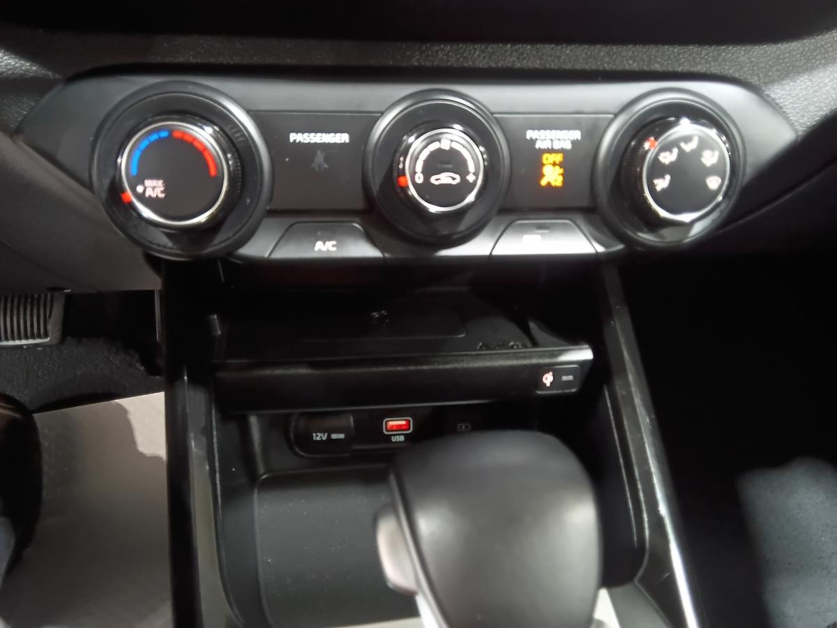 2023 Kia Forte - Image 29