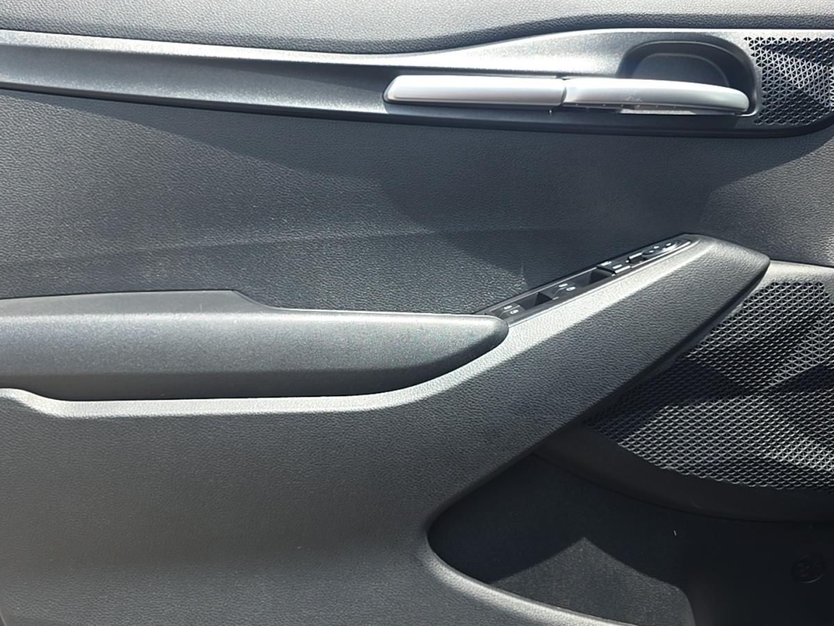 2024 Kia Seltos - Image 15