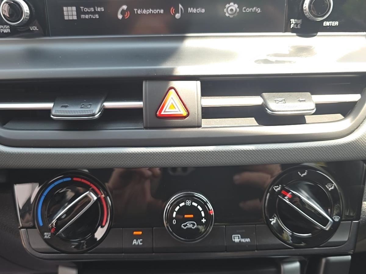 2024 Kia Seltos - Image 24