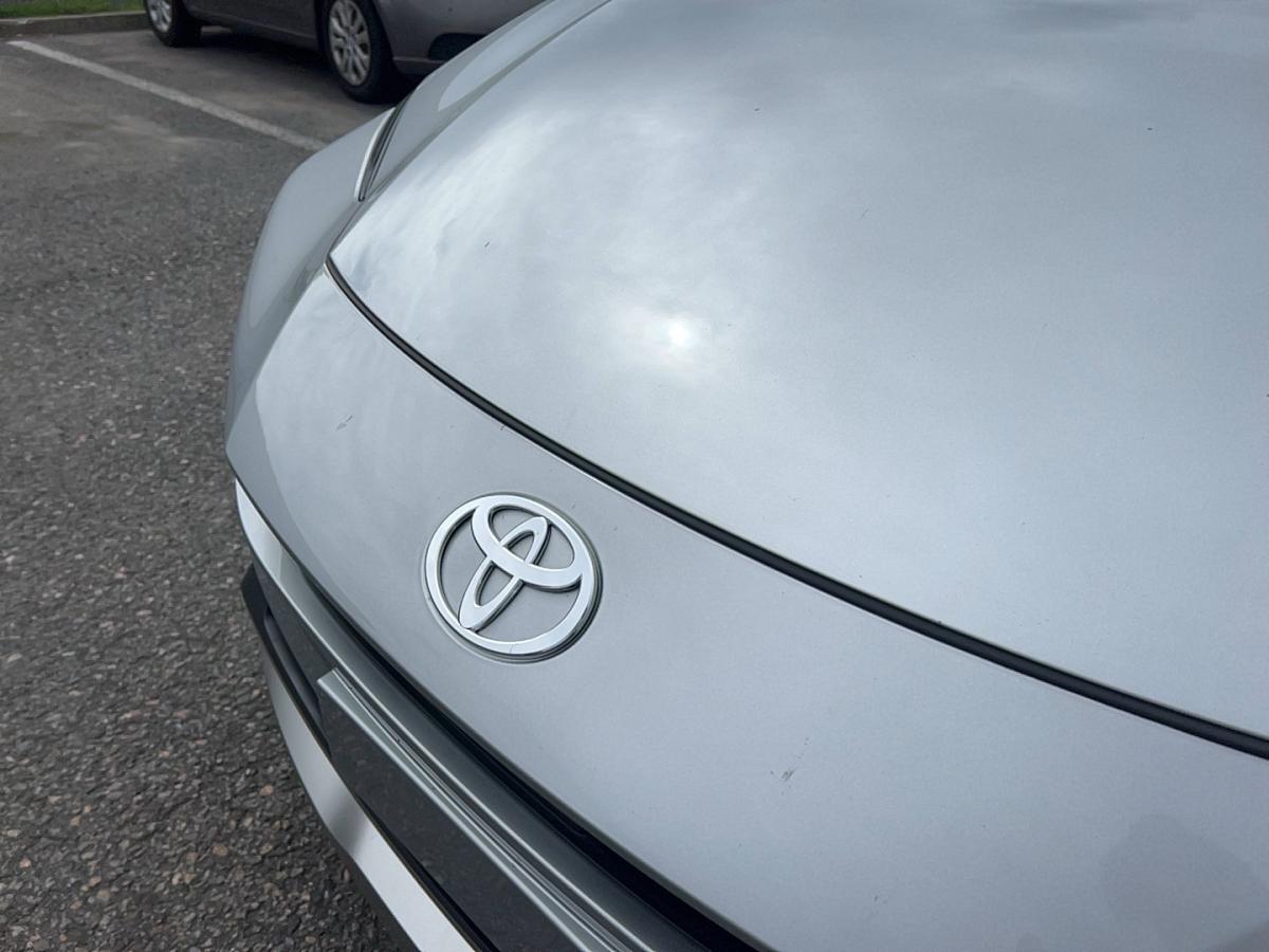 2024 Toyota Prius Prime - Image 10