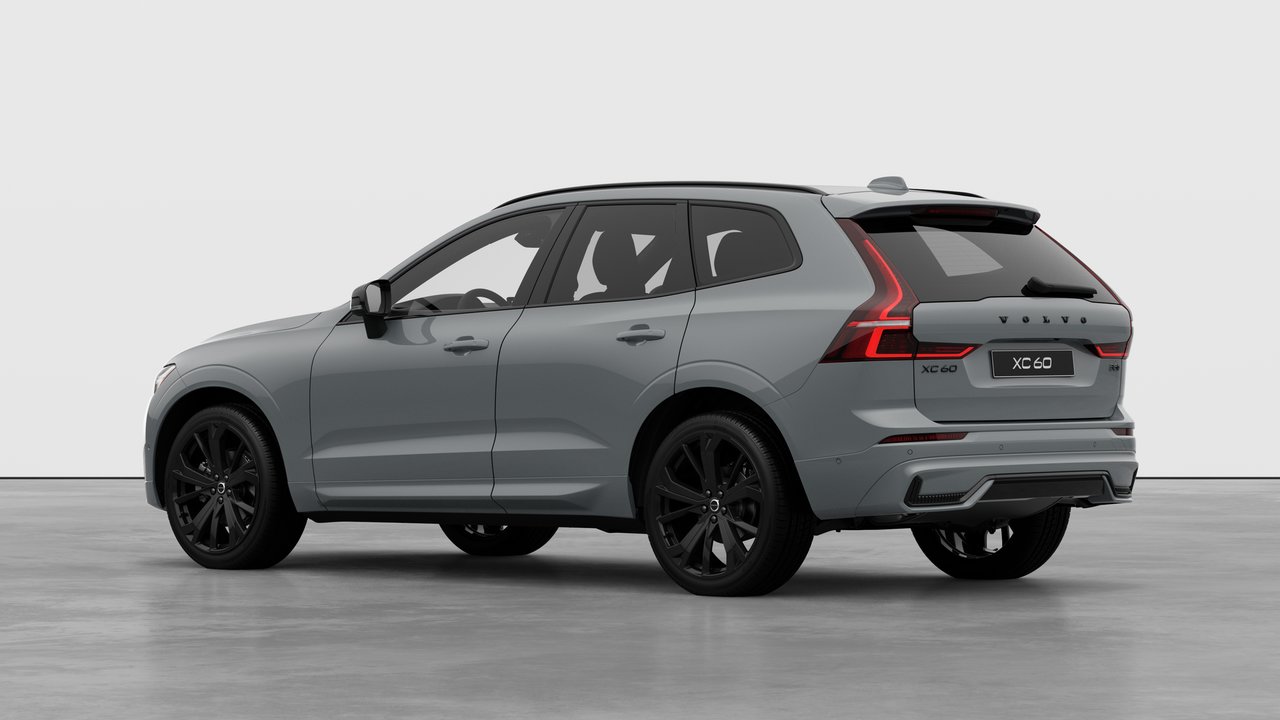 2026 Volvo XC60 - Image 2