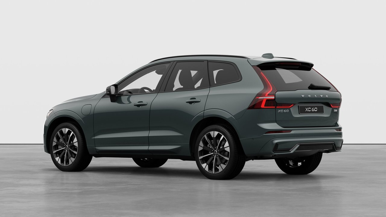 2026 Volvo XC60 Plug-In Hybrid - Image 2
