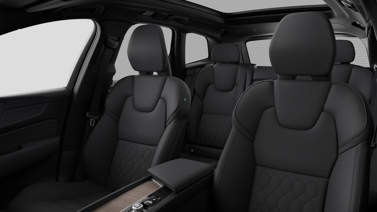 2026 Volvo XC60 Plug-In Hybrid - Image 12