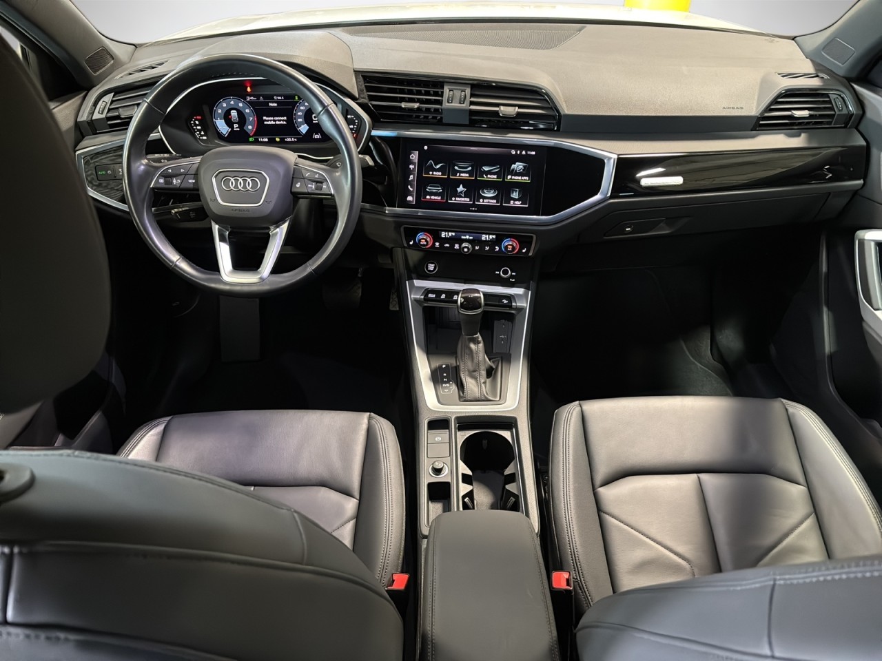 2024 Audi Q3 - Image 12