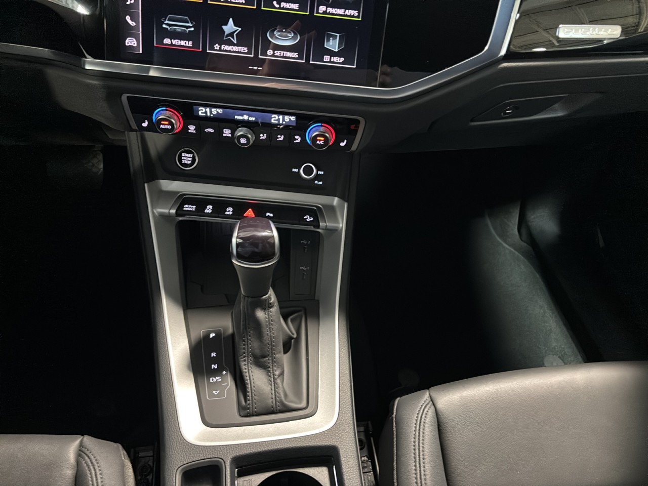 2024 Audi Q3 - Image 15