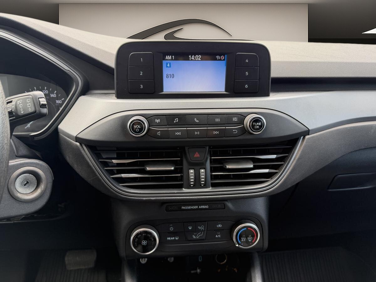2020 Ford Escape - Image 11