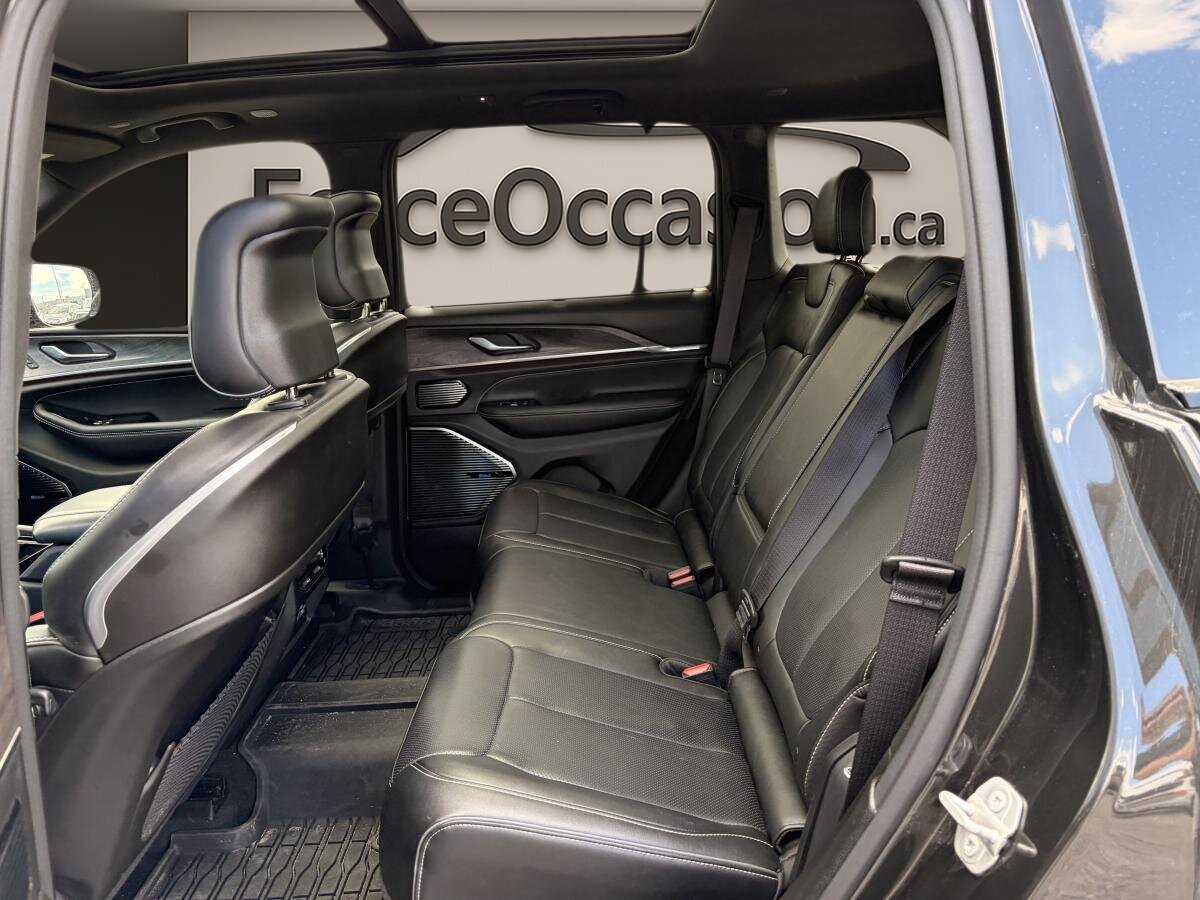 2023 Jeep Grand Cherokee 4xe - Image 8
