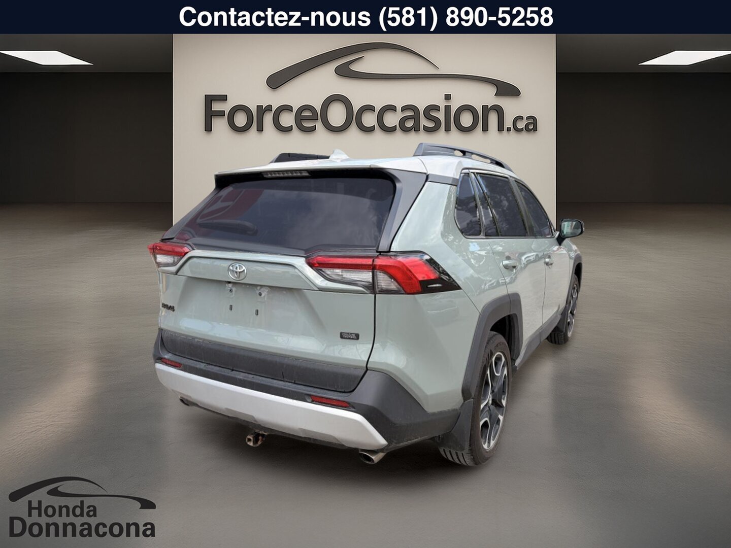 2019 Toyota RAV4 - Image 5