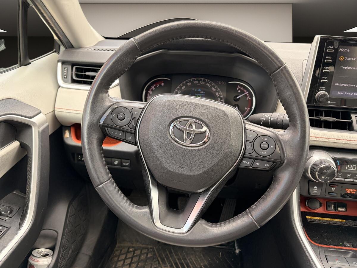 2019 Toyota RAV4 - Image 12